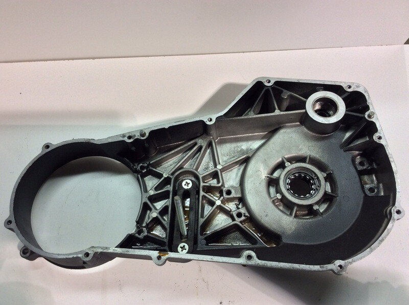 2001-2006 Harley Davidson FLH Touring PRIMARY INNER CASE HOUSING 60677-01B