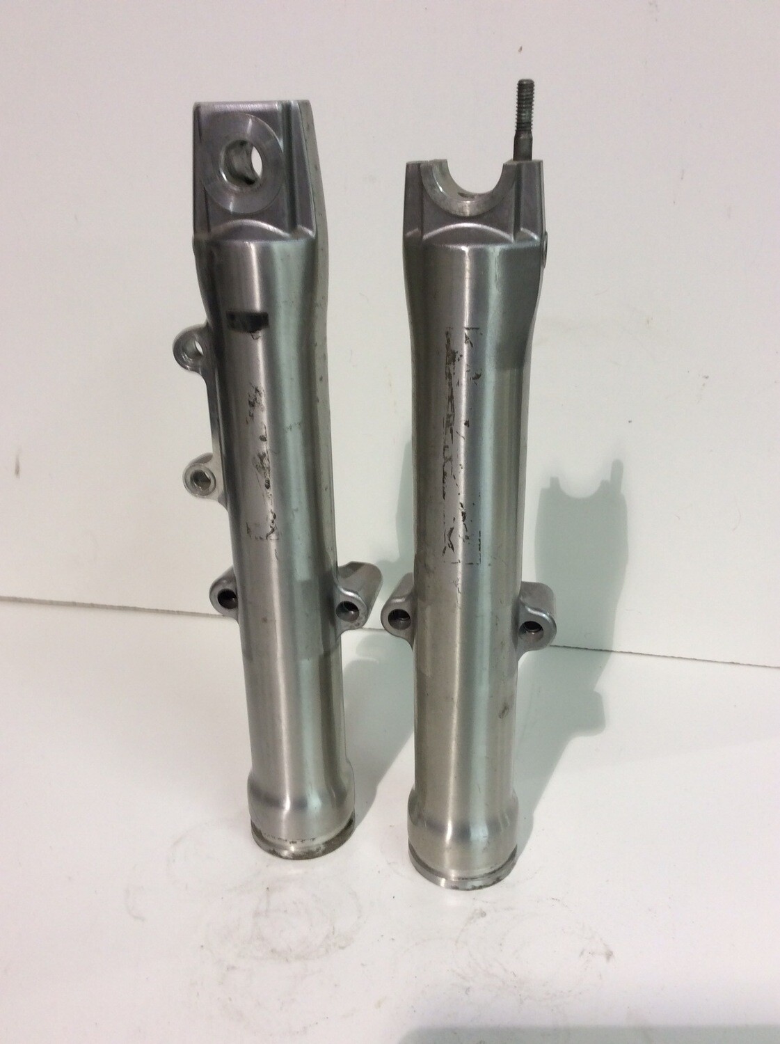 HARLEY DAVIDSON SOFTAIL LOWER FORK LEGS / TUBE SLIDERS 4600607 & 4600407