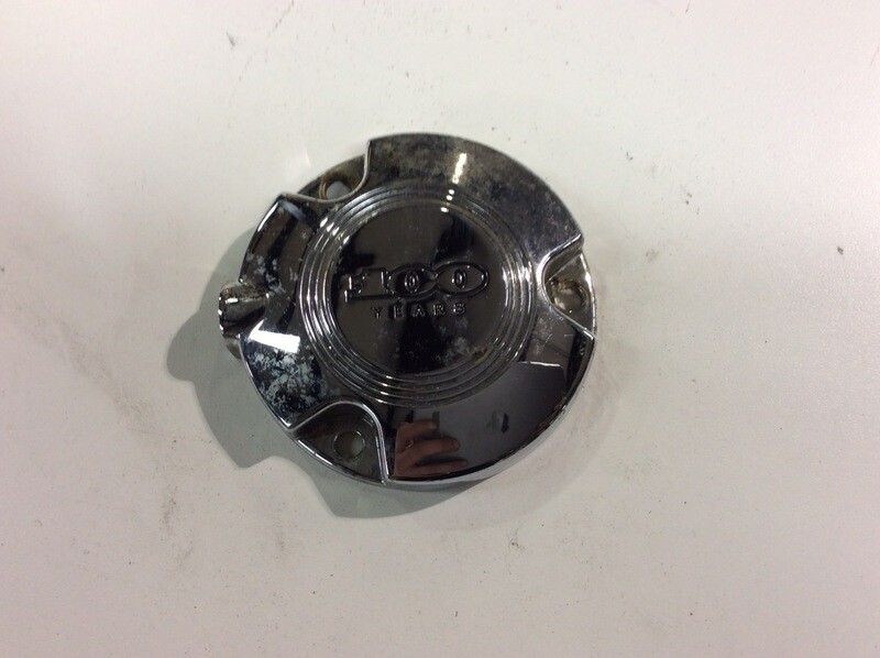 HARLEY DAVIDSON VRSCA V-ROD 2002-2006 ENGINE COVER RIGHT (17672-03)