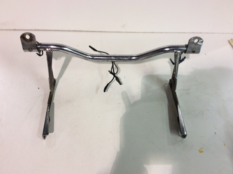 1980 FLH POLICE SPECIAL SPOT LIGHT BAR