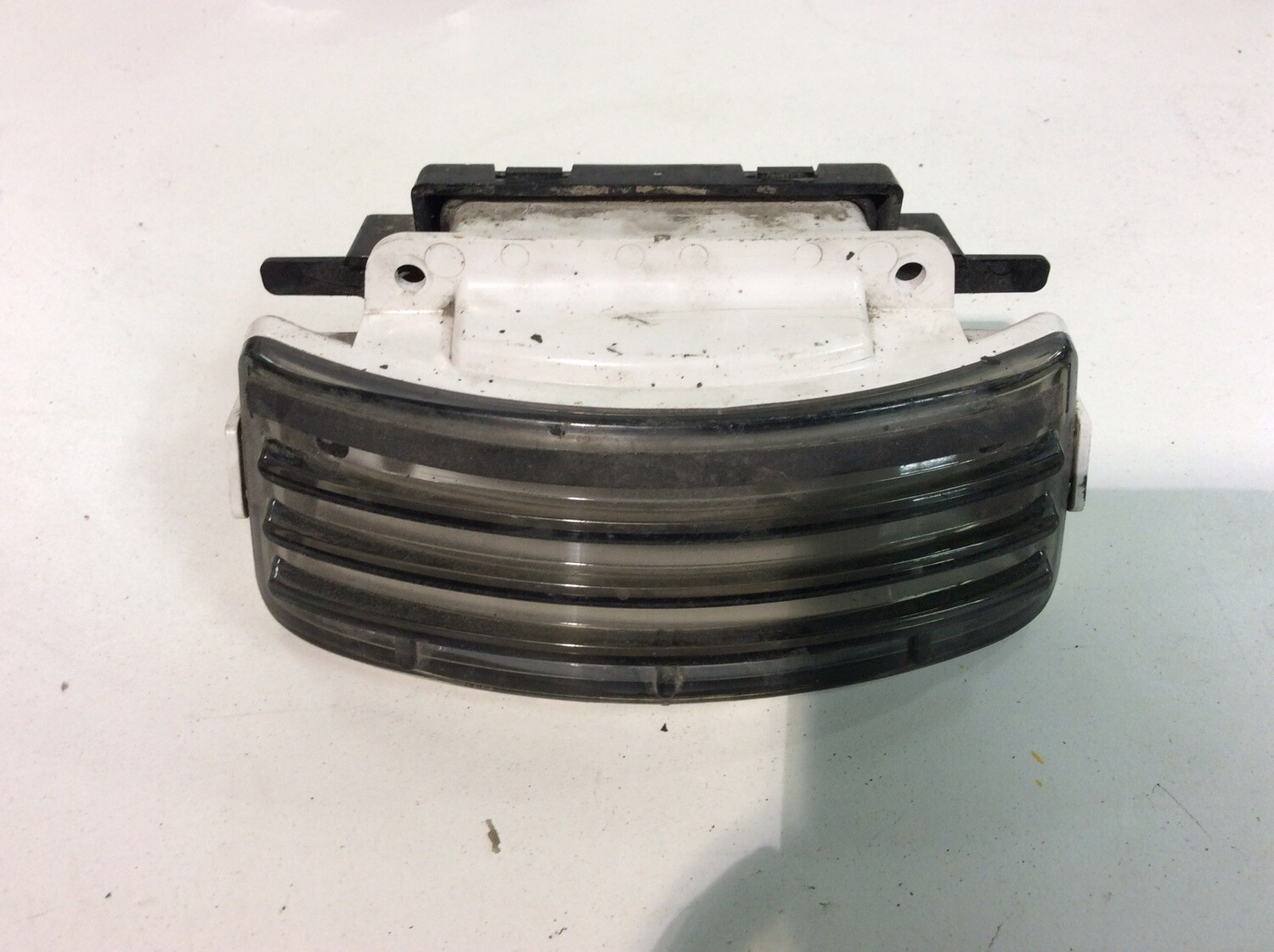 Genuine Harley-Davidson FLHX REAR FENDER LENS ASSEMBLY Touring models 69377-10