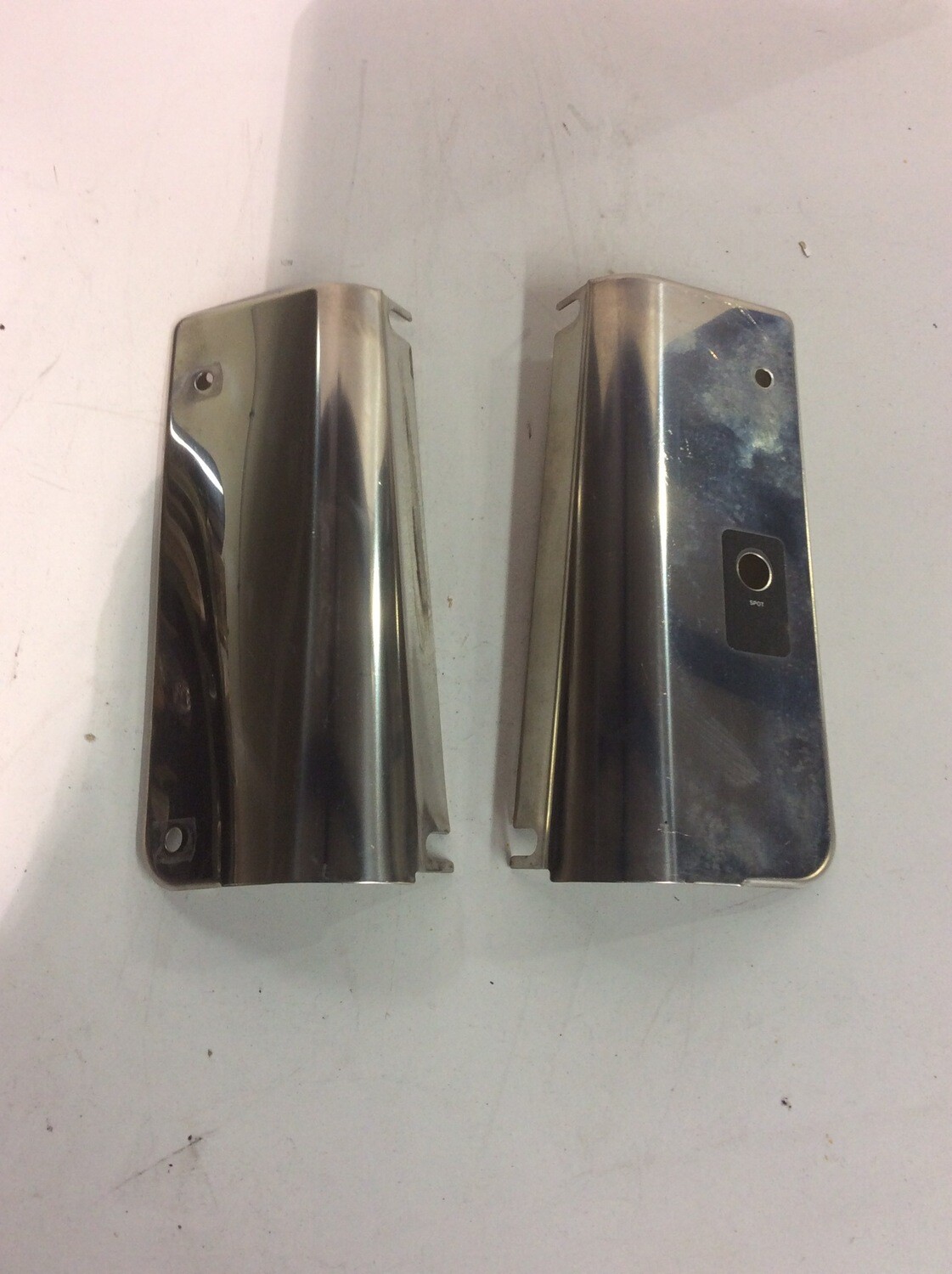 HARLEY DAVIDSON SOFTAIL FORK TUBE UPPER TRIPLE TREE COVER TINS HARLEY DAVIDSON SOFTAIL FORK TUBE UPPER TRIPLE TREE COVER TINS