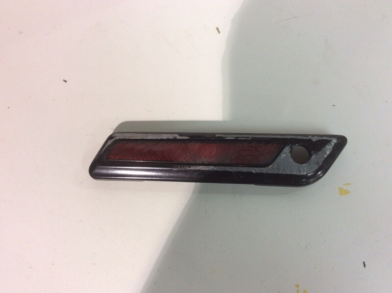 2014 - 2017 Harley Davidson Touring Right Saddlebag handle Faceplate 90200449