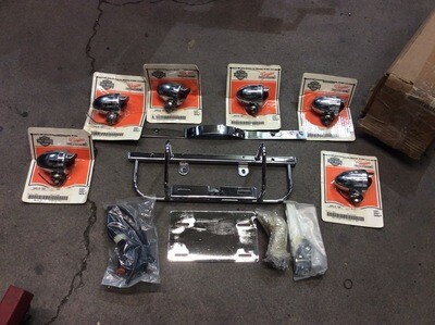 NOS 68524-79E DECO TAIL LIGHT ASSY W/VISORS 68515-78