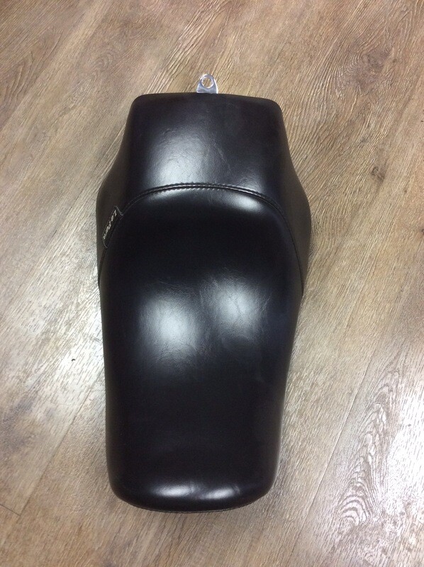 Le Pera Bare Bones Solo Seat Vinyl - Smooth - Up-Front - LKU-001 - 0803-0240 - 06-17 DYNA FXD