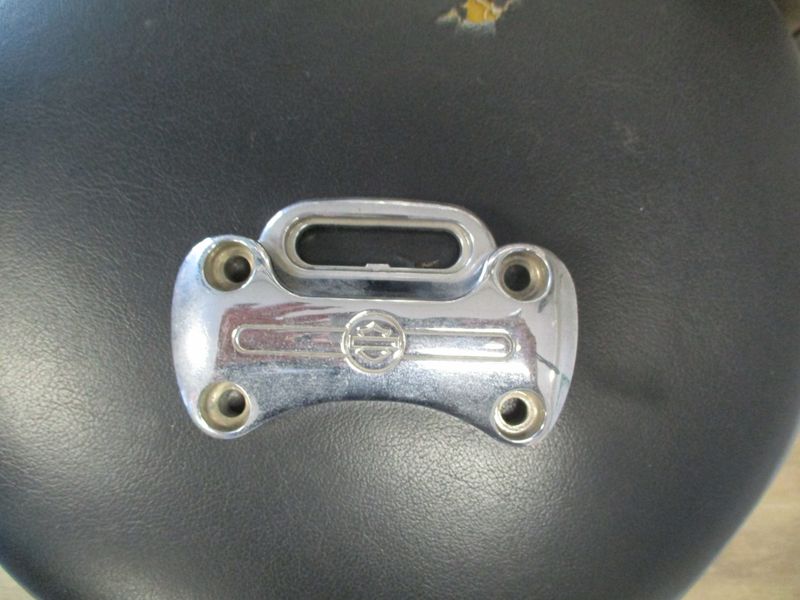 Harley Davidson Riser top clamp 59786-06