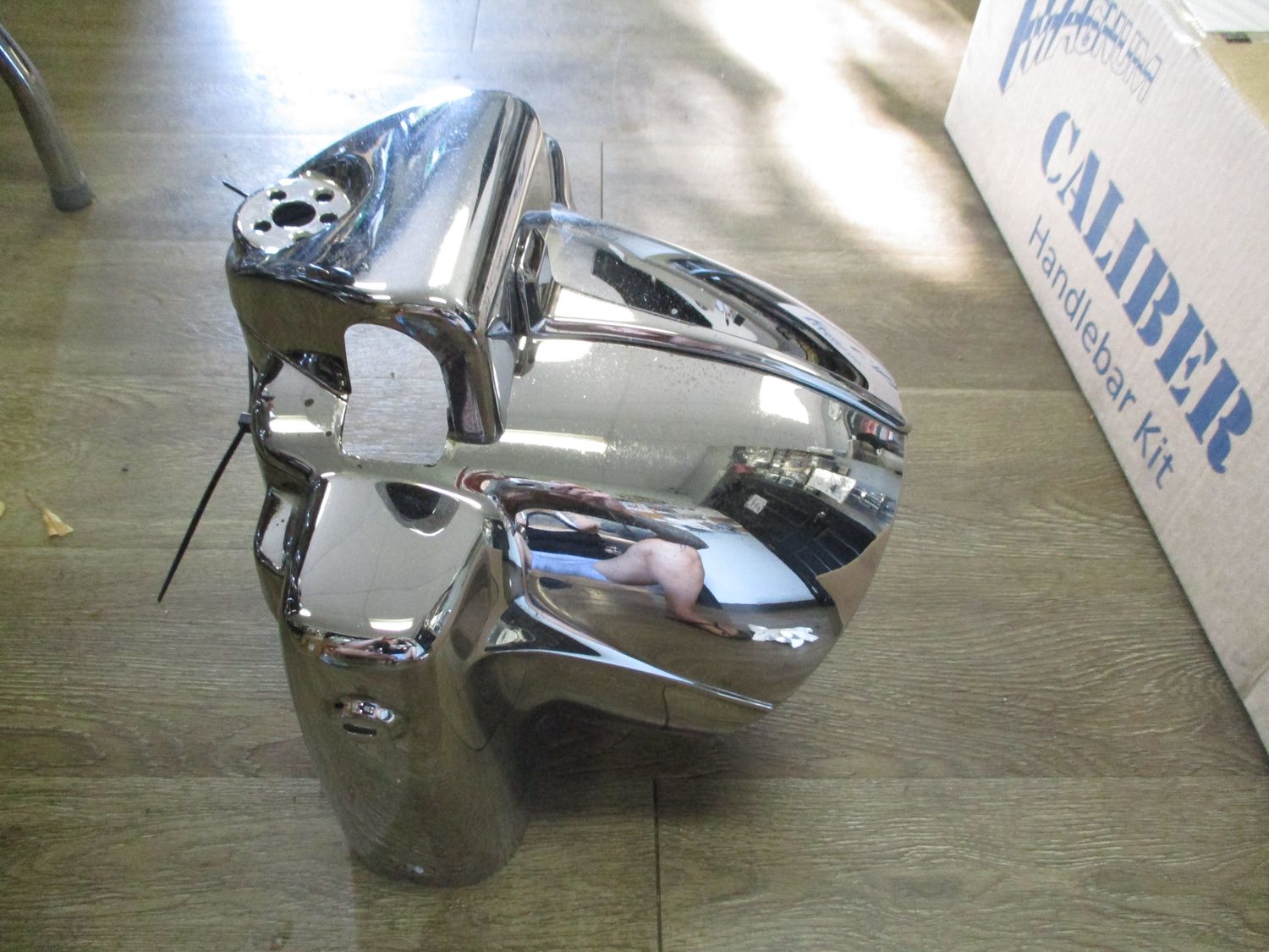 GENUINE HARLEY HEADLIGHT NACELLE 94-13 ROAD KING - TAKE OFF