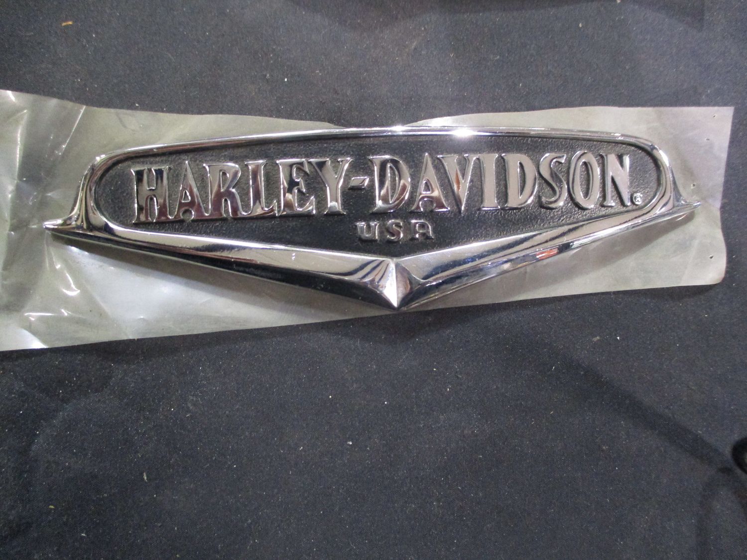 Harley Davidson USA Gas Fuel Tank Emblem Medallion 1998-2007 Road King