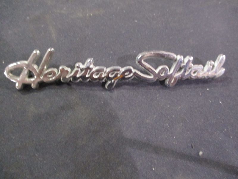 HARLEY-DAVIDSON HERITAGE SOFTAIL FRONT FENDER NAMEPLATE TRIM EMBLEM - USED