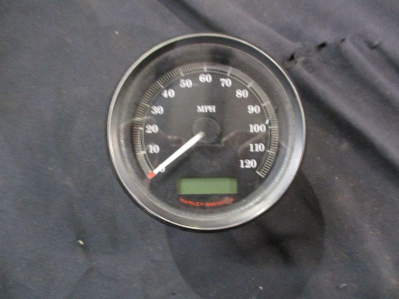 Harley Davidson Touring Speedometer 67349-08 - 4600 miles