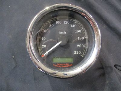 Harley-Davidson Touring Speedometer OEM 67442-04 - 88500K