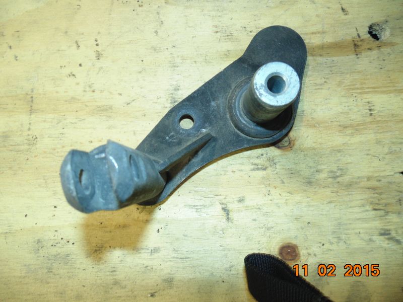 Harley FXST Evolution Softail 1990-99 Brake Plate OEM - 42507-89 - Footrest Footpeg Bracket