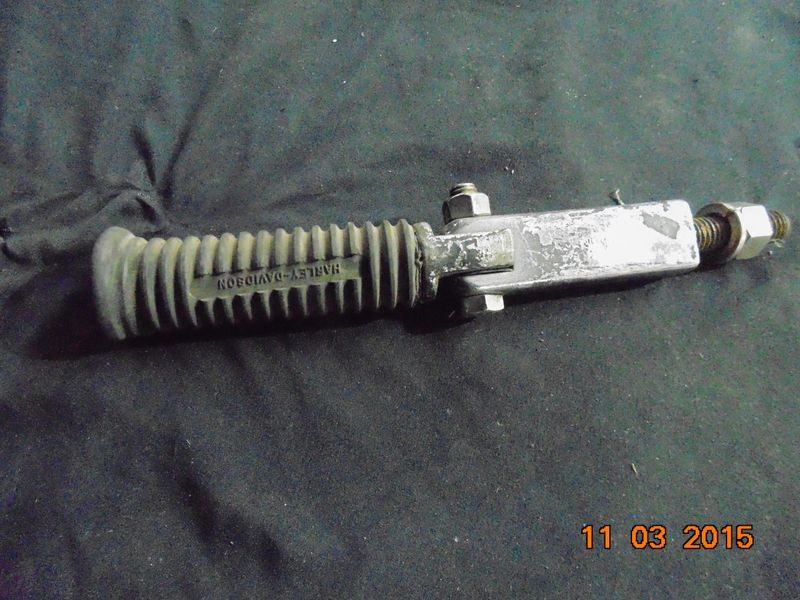 XL SPORTSTER FOOTPEG FOOTREST MOUNT