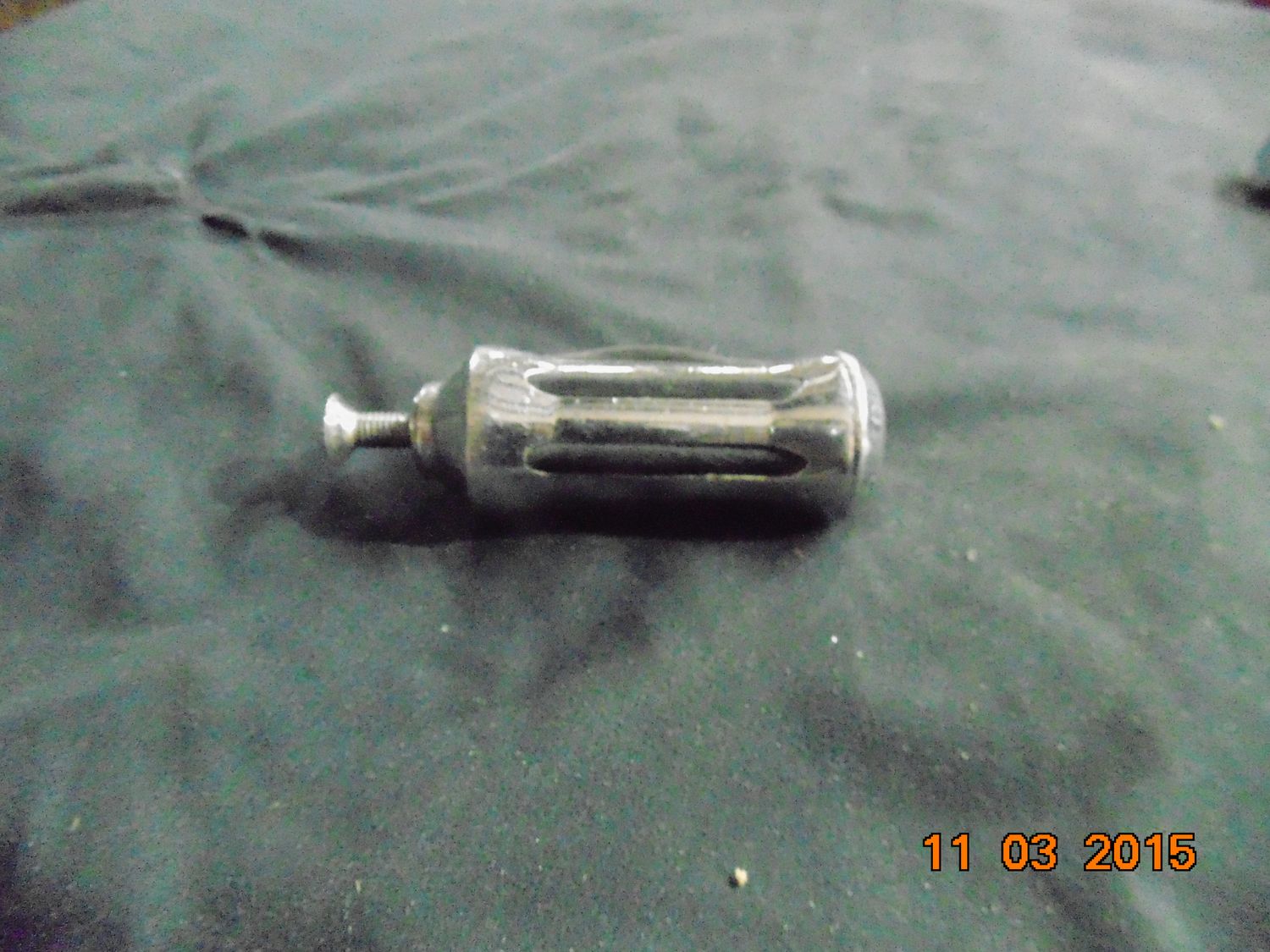 CHROME RIBBED SHIFTER PEG CHROME RIBBED SHIFTER PEG