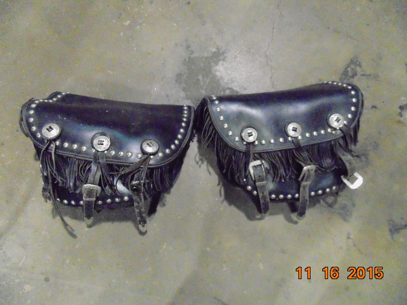 LEATHER VINTAGE SADDLEBAGS WITH FRINGE