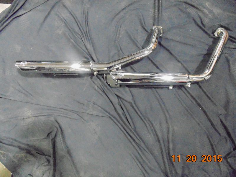 HARLEY DAVIDSON SOFTAIL ORIGINAL HEADER EXHAUST HEADER PIPES WITH VANCE AND HINES CHROME TWIN SLASH MUFFLERS