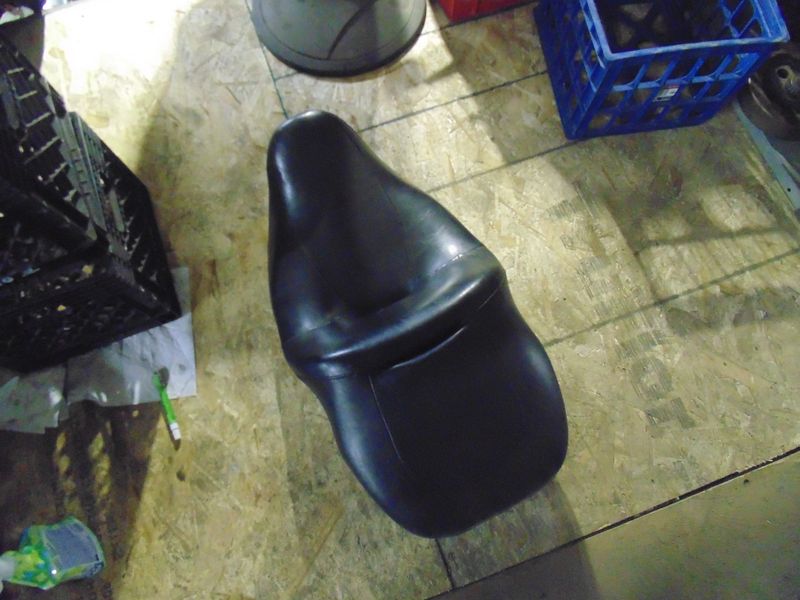 Genuine 08-23 Harley Touring Seat Street Road Electra Glide King Comfort OEM 52164-09