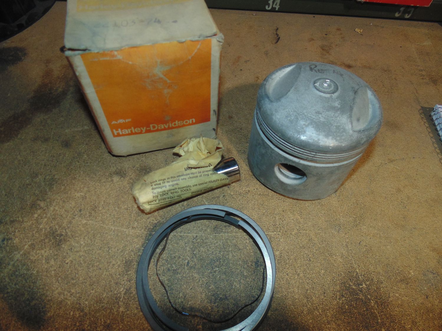 Harley Davidson Genuine NOS Piston & Ring Assembly 22103-74  .010