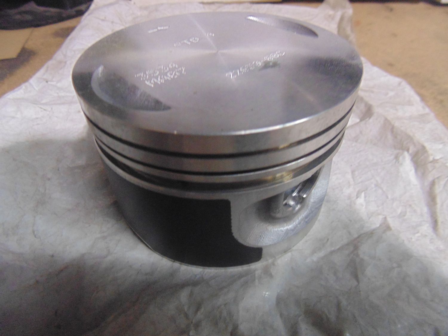 NOS OEM Genuine Harley Davidson STD Piston 22650-88C XL 1200 NOS OEM Genuine Harley Davidson STD Piston 22650-88C XL 1200