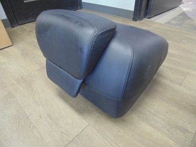 Harley-Davidson Tour-Pak Luggage - Vinyl, Multi-Fit Item 53690-06A - Take off Harley-Davidson Tour-Pak Luggage - Vinyl, Multi-Fit Item 53690-06A - Take off