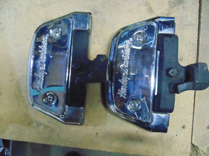 Harley Davidson Passenger Footboard with Chrome Covers