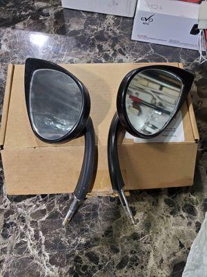 Teardrop Mirrors Set
