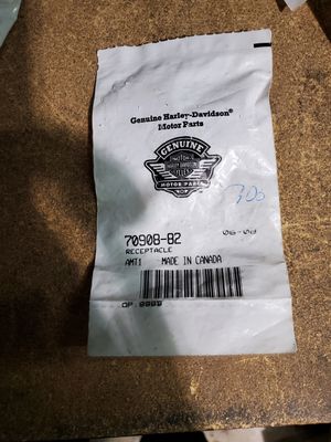 HARLEY-DAVIDSON RECEPTACLE 70908-82 HARLEY-DAVIDSON RECEPTACLE 70908-82