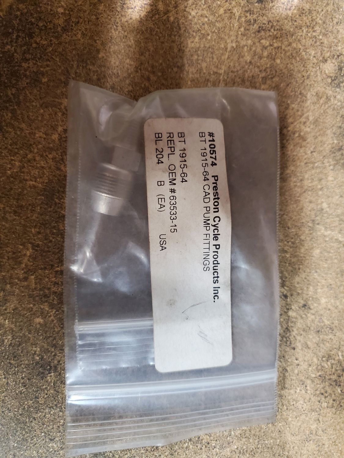 BT 1915-64 CAD PUMP FITTING, REPL. 63533-15