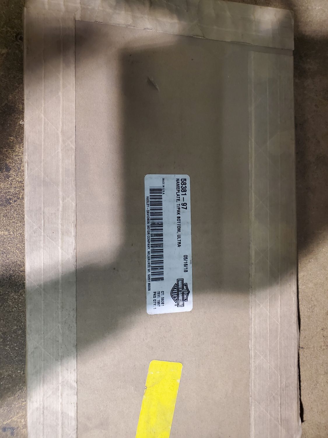 97-13 Harley Touring OEM Chrome Tour Pak Pack Emblem Badge Nameplate 58381-97 97-13 Harley Touring OEM Chrome Tour Pak Pack Emblem Badge Nameplate 58381-97