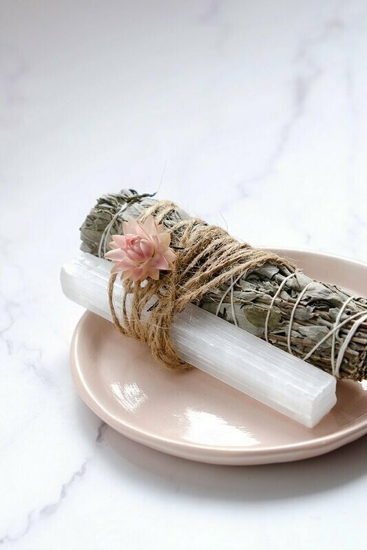 Sálvia Branca Com Barra de Selenite e Flores Bio