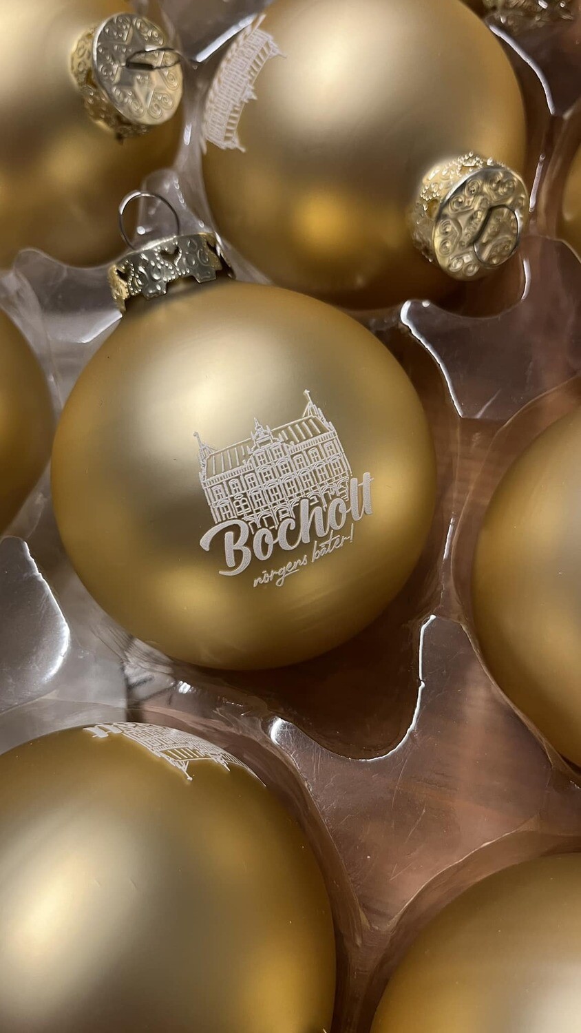 Bocholt - Weihnachtskugel aus Glas mit Rathaus