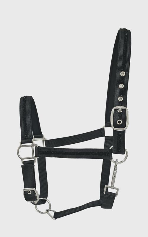 LJÓMI - Halter with a touch of glamour