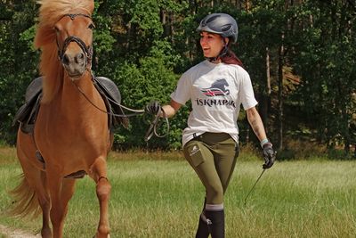 EVE  - unsere Reitleggings in GRÜN verlässt den Shop