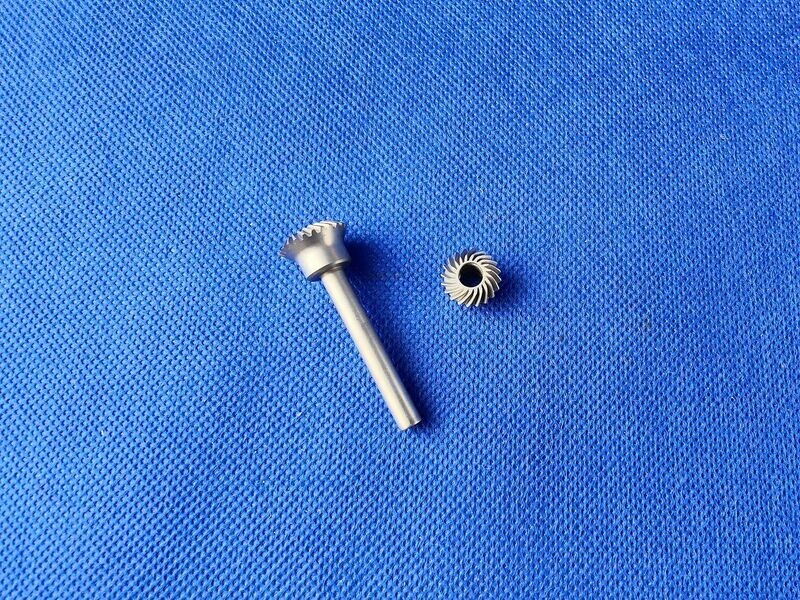 #0403; Eingangswelle mit Ritzel 24/20 Z im Satz i=1,2 #0403; Eingangswelle mit Ritzel 24/20 Z im Satz i=1,2