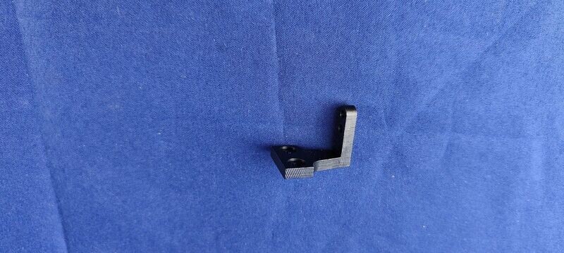 #2103-L-S; Blatthalterarm #2103-L-S; Blatthalterarm "lang" in Schwarz