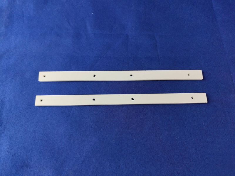 #8002-HCB-2; Distanzstreifen 3mm (2 Stück) #8002-HCB-2; Distanzstreifen 3mm (2 Stück)