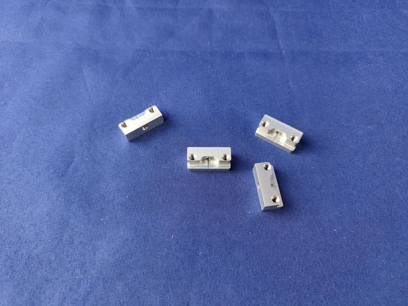 #8015-HCB-4; Auflageklotz (4 Stück) #8015-HCB-4; Auflageklotz (4 Stück)