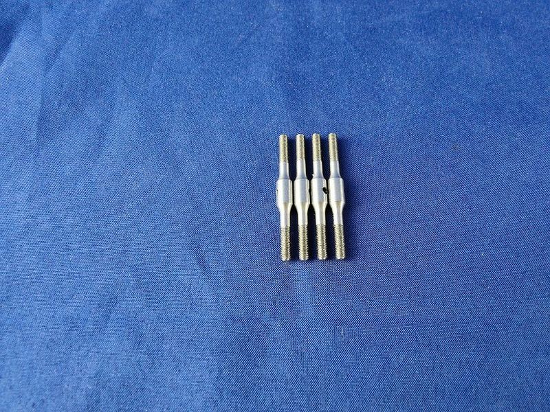 #X-9100-40-M3-4;  Gestänge 40mm M3 für 4-Blatt Rotorkopf (4 Stück)