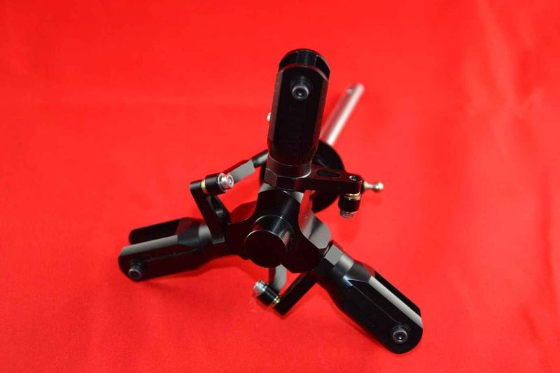 #5000-3-8; 3-Blatt Rotorkopf 500 Serie ø8mm #5000-3-8; 3-Blatt Rotorkopf 500 Serie ø8mm "DFC"