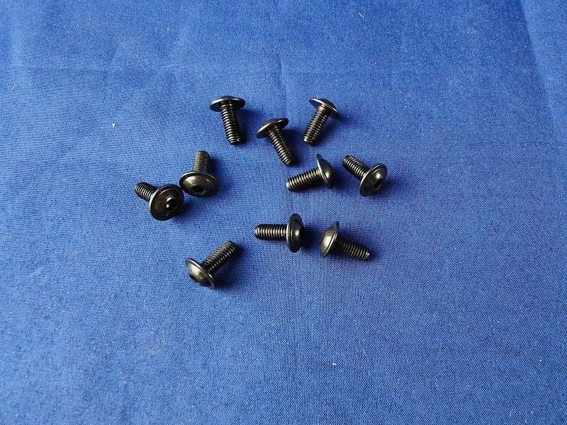 #M5-12-34805-109-10;  ISK M5 x 12   DIN 34805 10.9  (10 Stück) blank