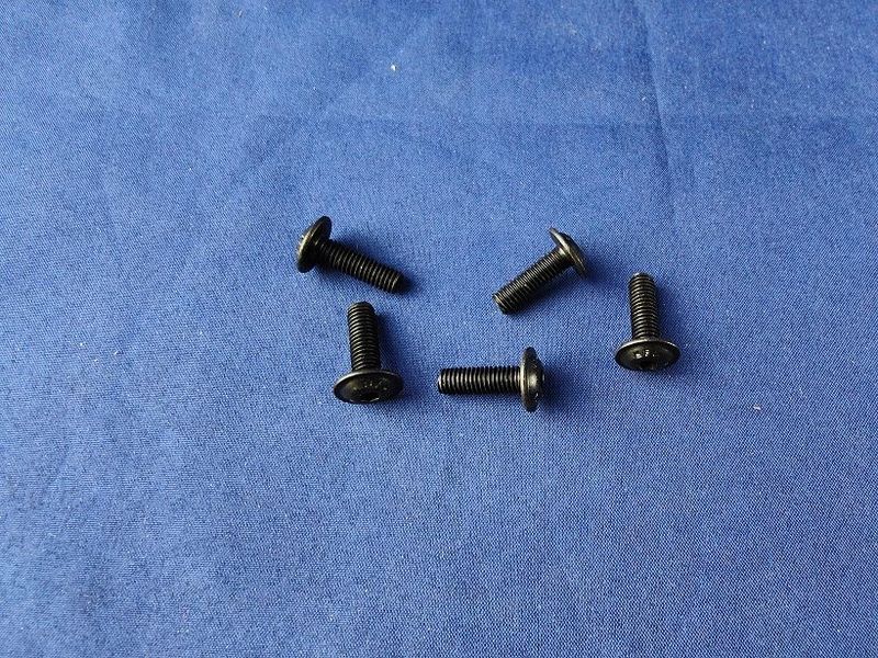 #M5-16-34805-109-5;  ISK M5 x 16   DIN 34805 10.9  (5 Stück) blank