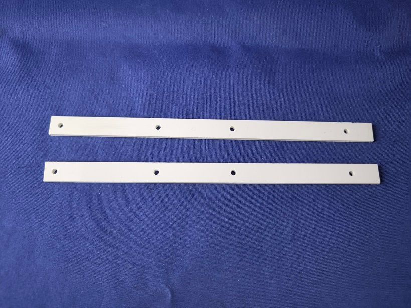 #0305-2;   Distanzstreifen 3mm  (2 Stück)