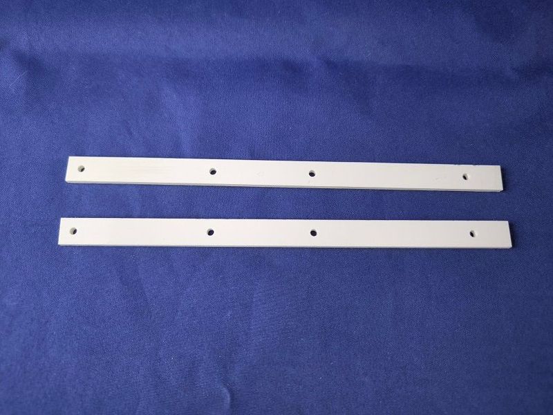 #0305-2; Distanzstreifen 3mm (2 Stück) #0305-2; Distanzstreifen 3mm (2 Stück)
