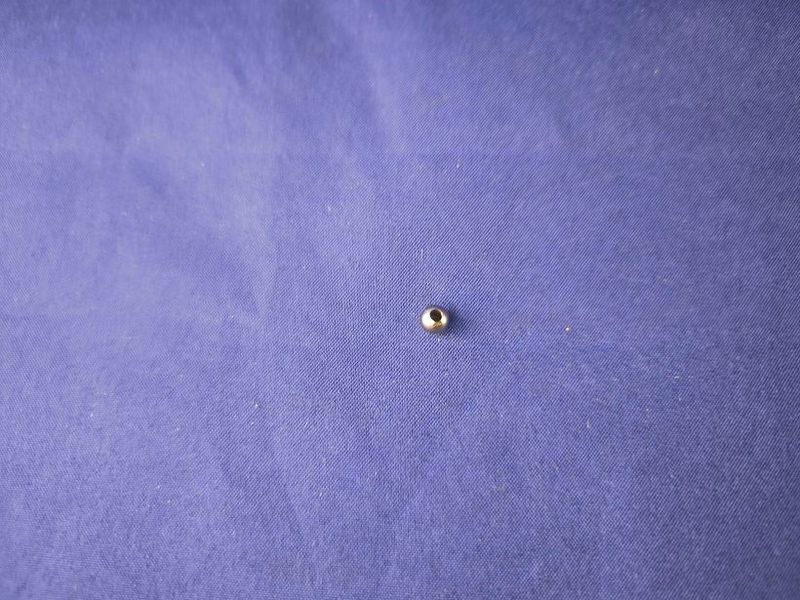 #1057-P; Kugel ø4,8mm mit Loch ø2mm #1057-P; Kugel ø4,8mm mit Loch ø2mm