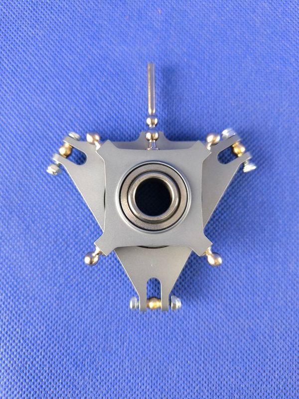 #7250-4-12; 4-Blatt Taumelscheibe 90° für ø12mm #7250-4-12; 4-Blatt Taumelscheibe 90° für ø12mm