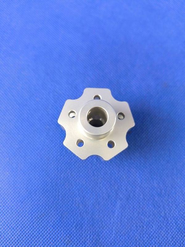 #1100-5-10; 5-Blatt Rotorkopfzentralstück für ø10mm "Rotorwelle" in Natur
