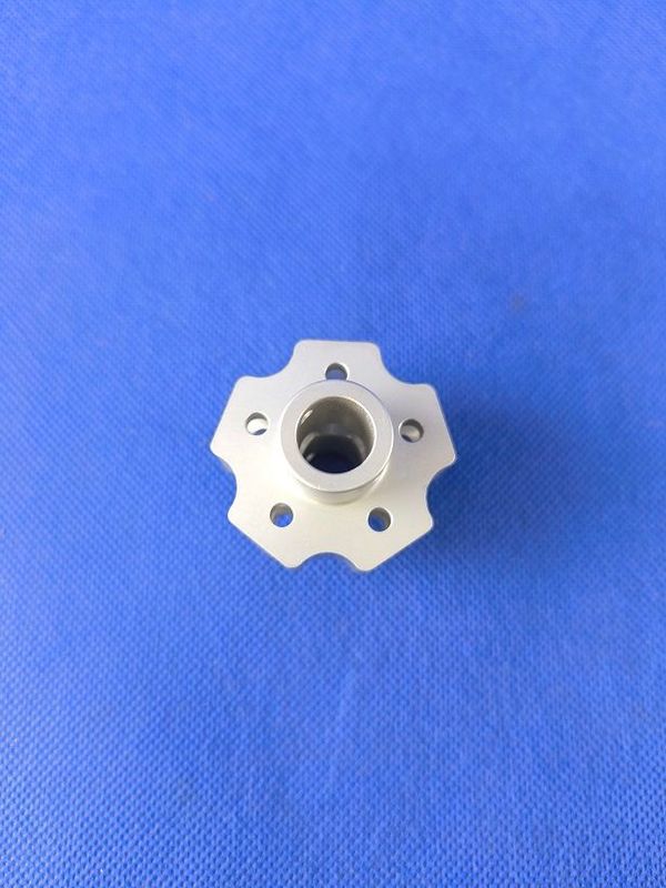 #1100-5-12; 5-Blatt Rotorkopfzentralstück für ø12mm "Rotorwelle" in Natur