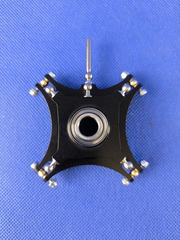 #7200-4-10-S; 4-Blatt Taumelscheibe 90° für ø10mm #7200-4-10-S; 4-Blatt Taumelscheibe 90° für ø10mm