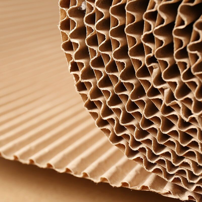 גליל קרטון גלי גובה 1 מטר – אורך 50 מטר גליל קרטון גלי גובה 1 מטר – אורך 50 מטר