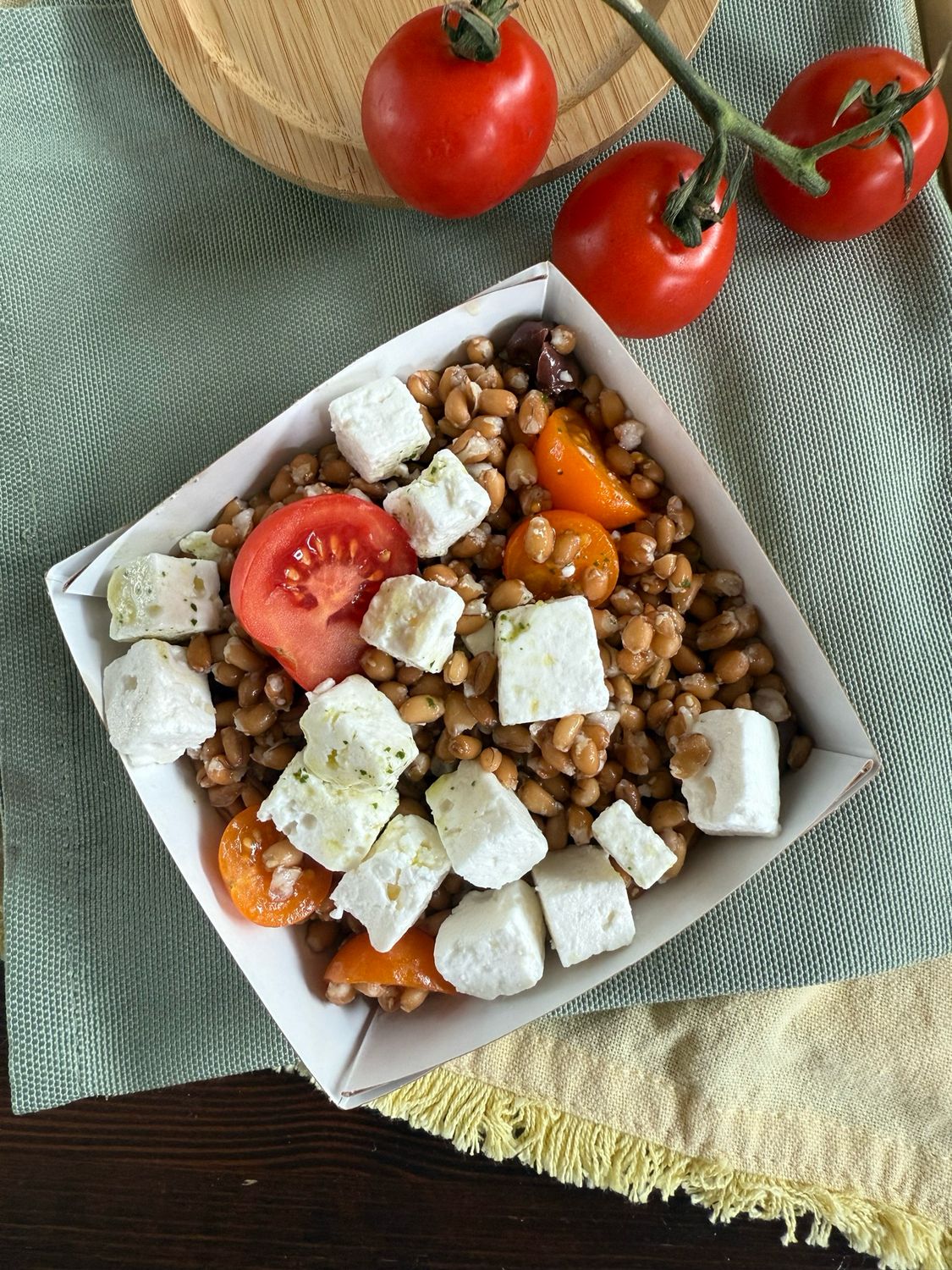 Farro, Feta e pomodorini al basilico